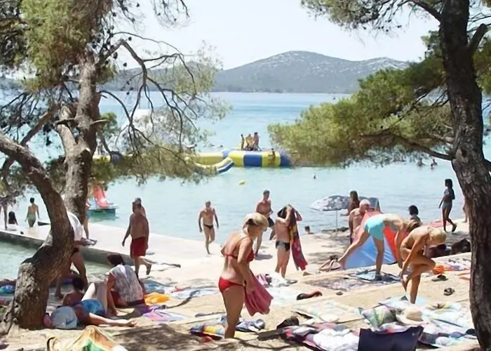 Bolero Biograd Na Moru
